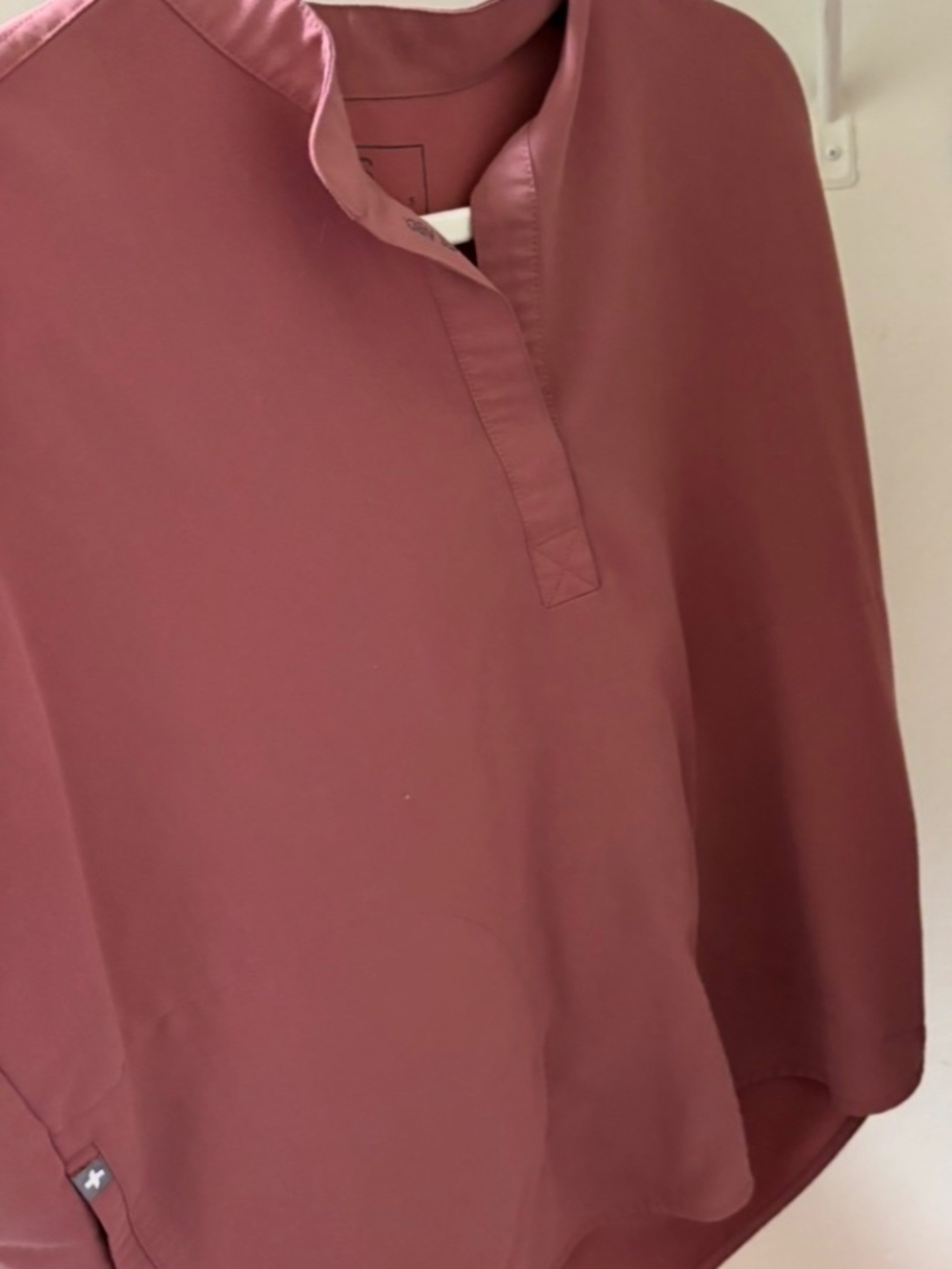 Figs scrub top